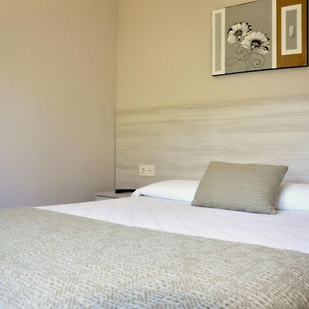 Hostal Paz Gondomar Buitenkant foto