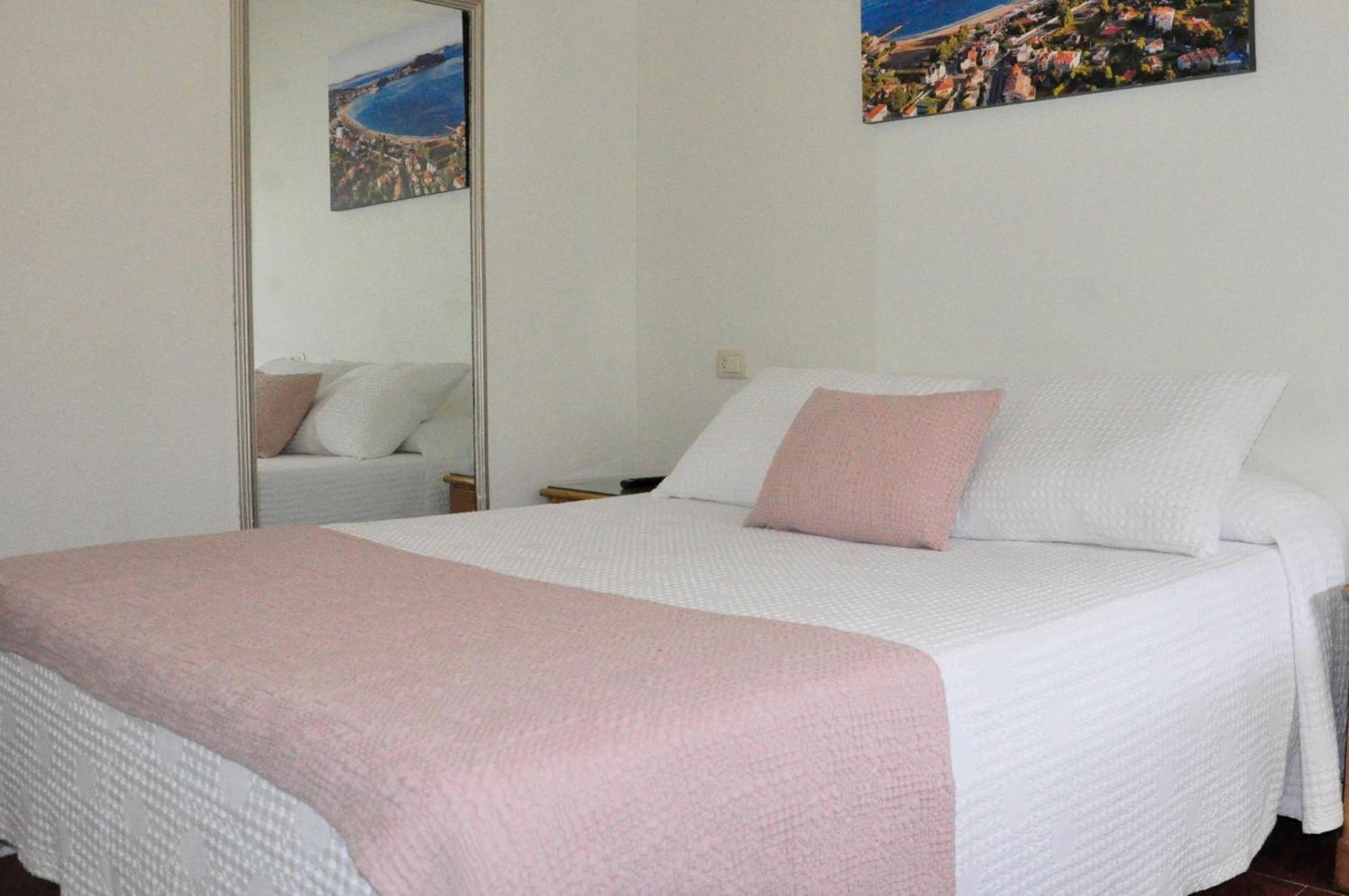Hostal Paz Gondomar Buitenkant foto
