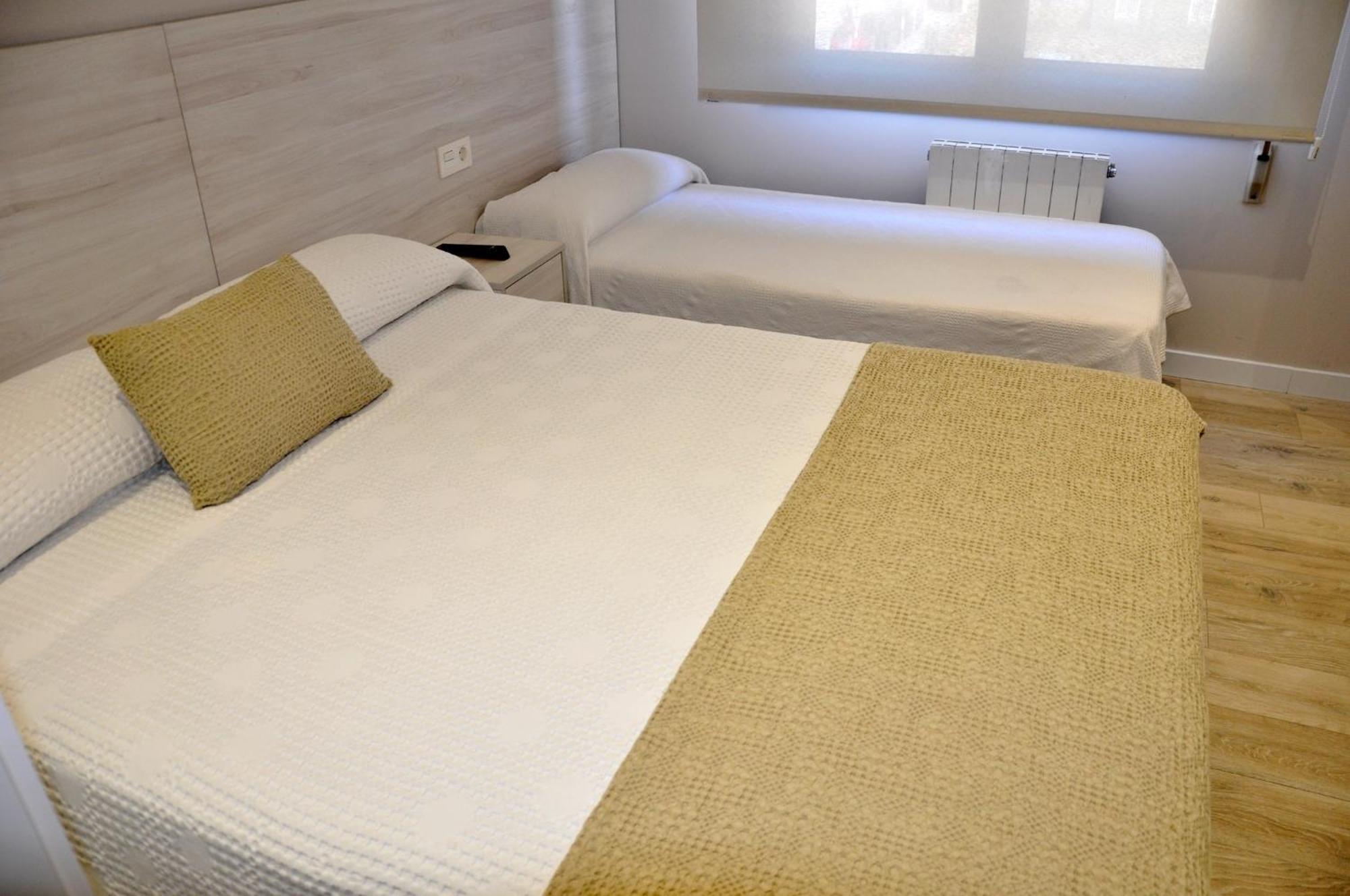 Hostal Paz Gondomar Buitenkant foto