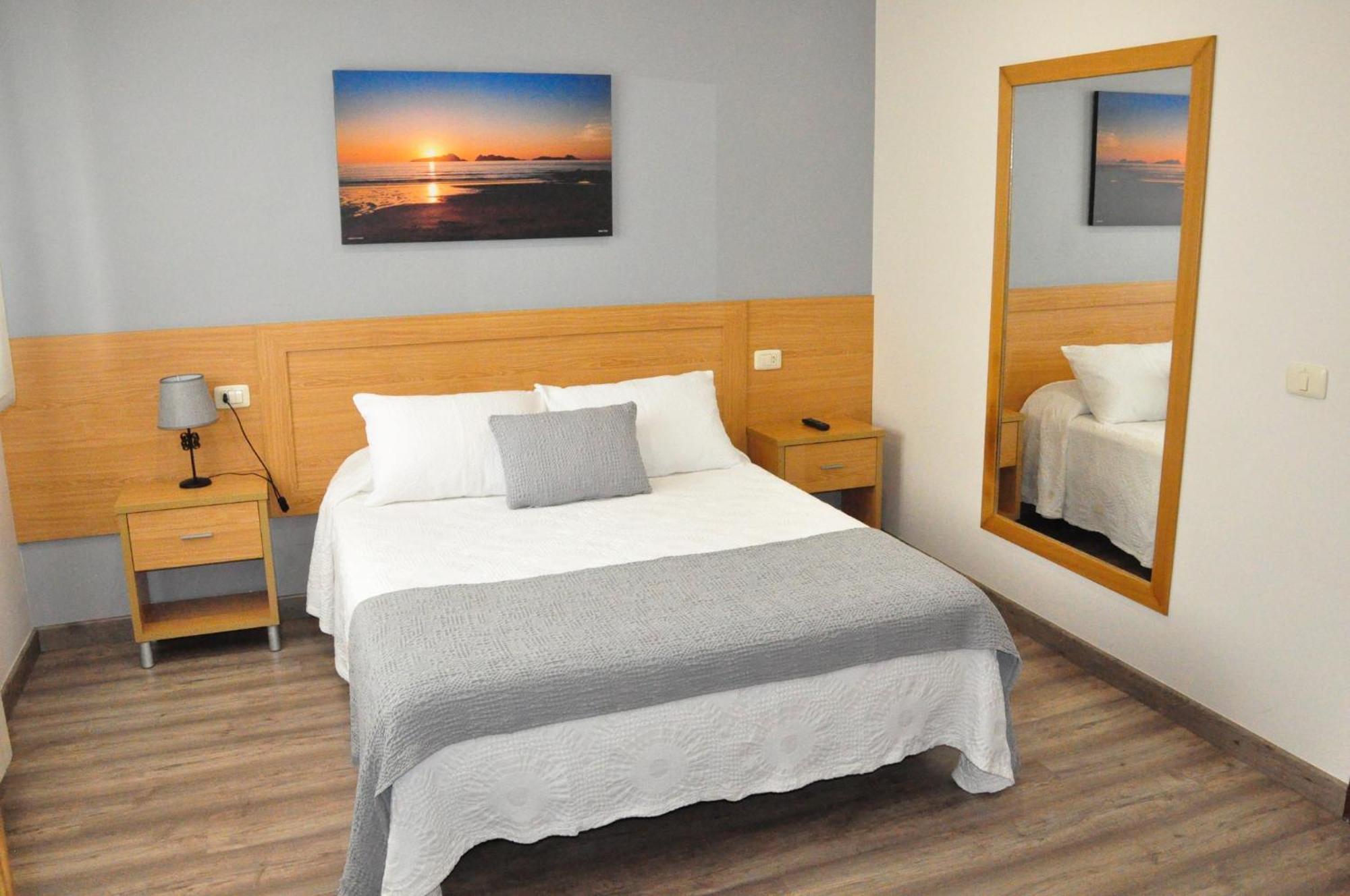 Hostal Paz Gondomar Buitenkant foto