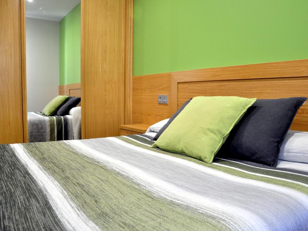 Hostal Paz Gondomar Buitenkant foto